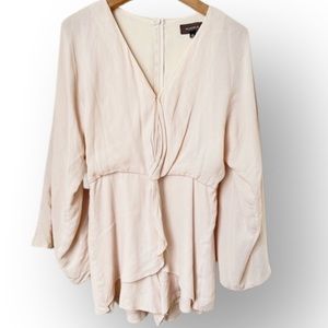 NWT Belle Sleeve‎ shorts Romper by 4Sienna Cream L